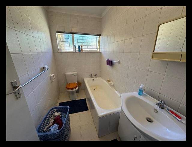 3 BEDROOM HOUSE FOR SALE IN CRESSLAWN